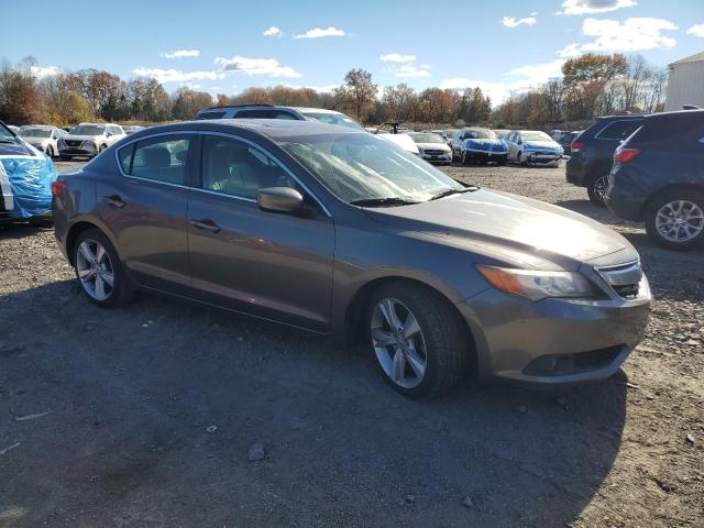 19VDE1F76DE012365 - 2013 ACURA ILX 20 TECH GRAY photo 4