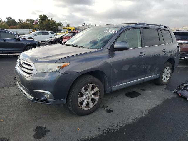 2012 TOYOTA HIGHLANDER BASE, 