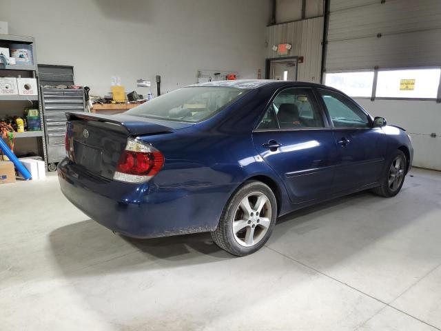 4T1BA30K26U510498 - 2006 TOYOTA CAMRY SE BLUE photo 3
