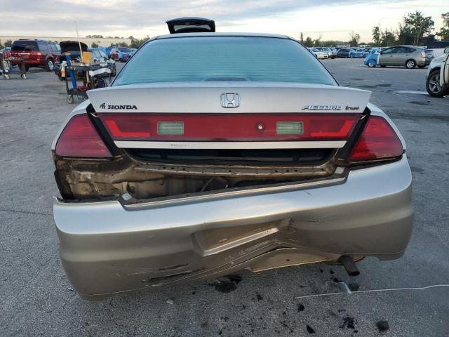 1HGCG225X1A013879 - 2001 HONDA ACCORD EX 金色 照片 6