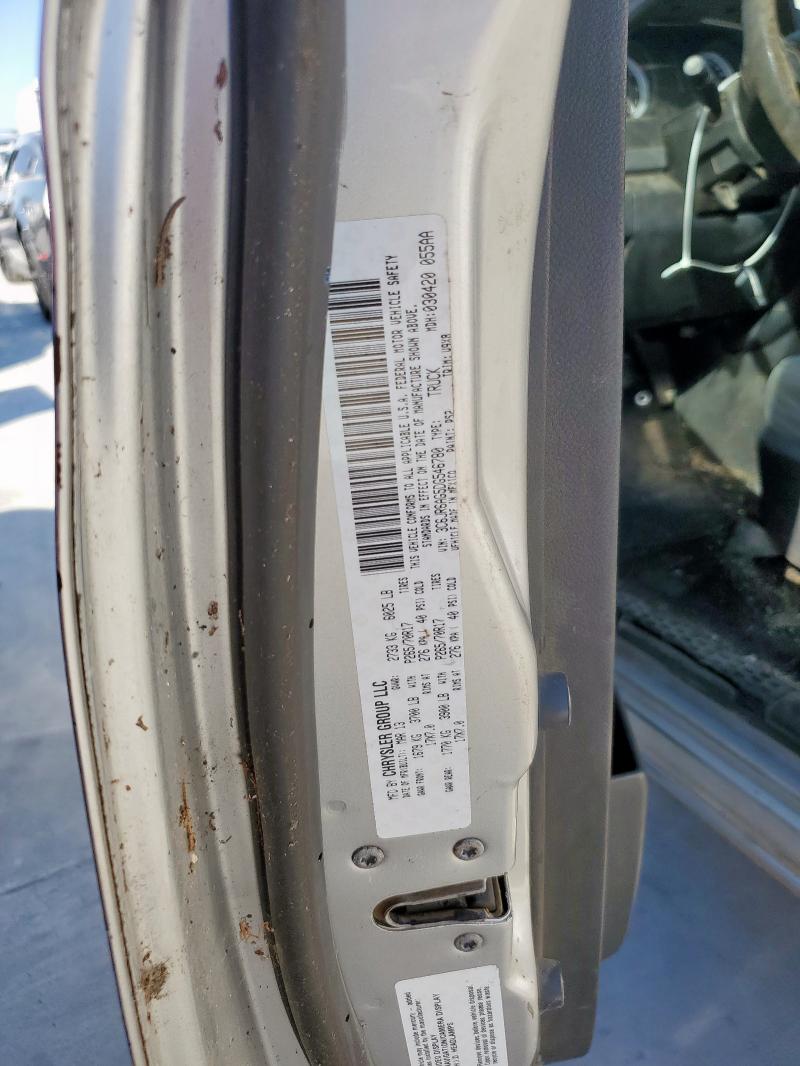 3C6JR6AG5DG546780 - 2013 RAM 1500 ST 银色 照片 12