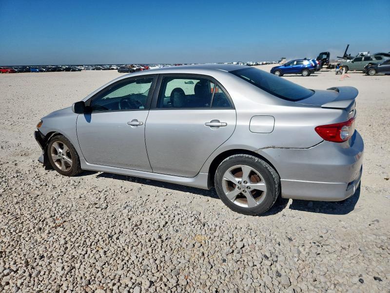 5YFBU4EE2CP056489 - 2012 TOYOTA COROLLA BASE Silber Foto 2