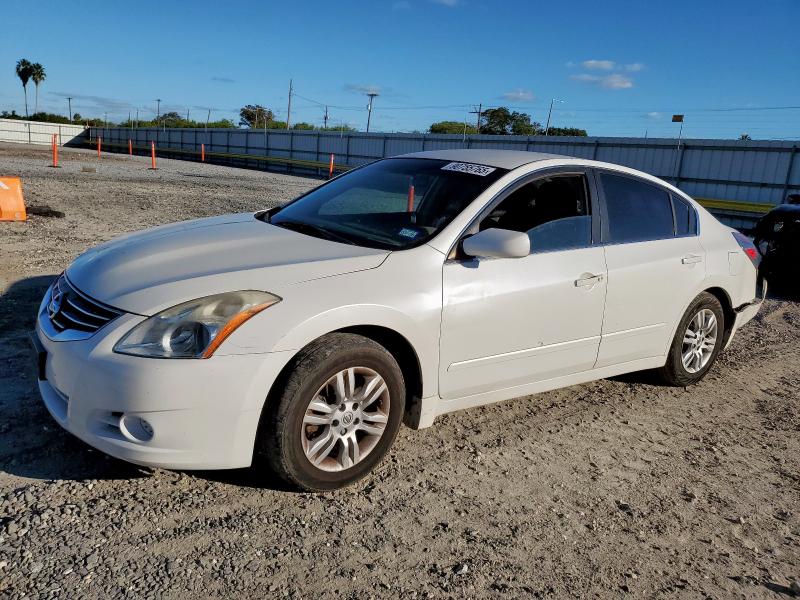 2010 NISSAN ALTIMA BASE, 