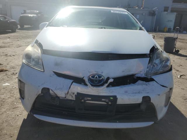 JTDKN3DU1F2003396 - 2015 TOYOTA PRIUS WHITE photo 5