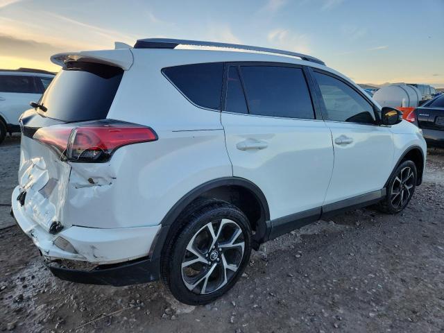JTMNFREV9JJ205356 - 2018 TOYOTA RAV4 SE 白色 照片 3