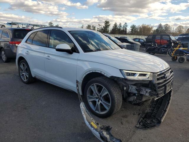 WA1BNAFY3K2017020 - 2019 AUDI Q5 PREMIUM PLUS WHITE photo 4