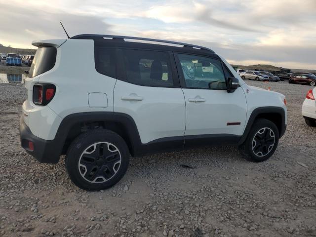 ZACCJBCT1FPB16581 - 2015 JEEP RENEGADE TRAILHAWK WHITE photo 3