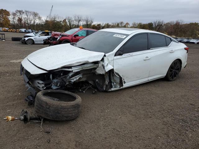 2022 NISSAN ALTIMA SR, 