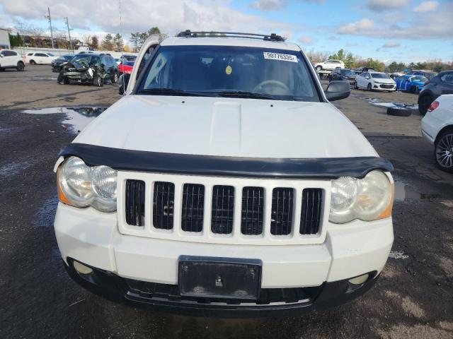 1J8GR48K28C232684 - 2008 JEEP GRAND CHER LAREDO WHITE photo 5