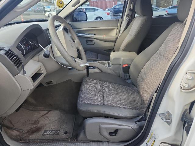 1J8GR48K28C232684 - 2008 JEEP GRAND CHER LAREDO WHITE photo 7
