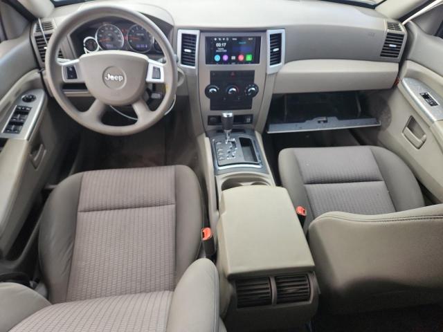 1J8GR48K28C232684 - 2008 JEEP GRAND CHER LAREDO WHITE photo 8