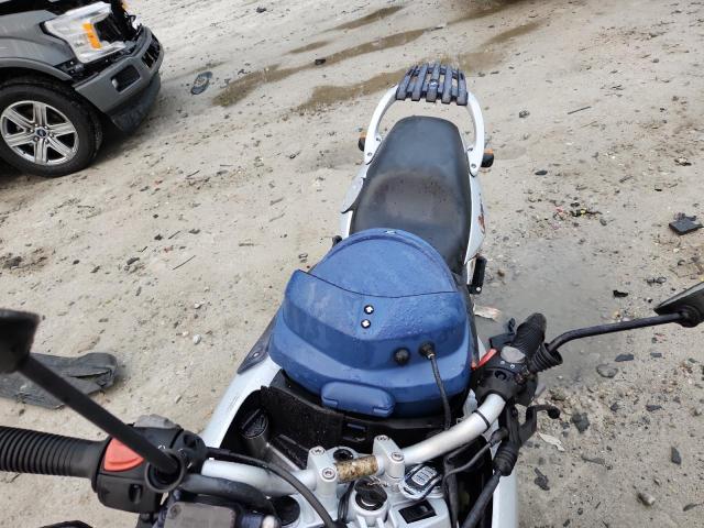 WB10184A43ZH15572 - 2003 BMW F650 CS Сріблястий фото 5