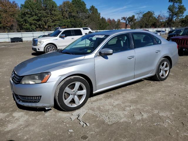 2013 VOLKSWAGEN PASSAT SE, 