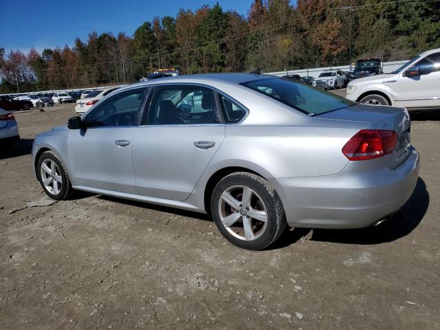 1VWBN7A33DC001432 - 2013 VOLKSWAGEN PASSAT SE 银色 照片 2