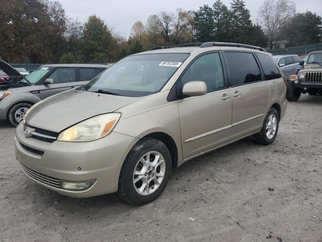 2004 TOYOTA SIENNA XLE, 