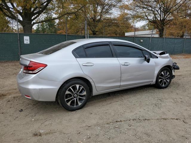 19XFB2F86FE218814 - 2015 HONDA CIVIC EX 银色 照片 3