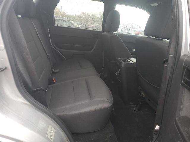 1FMCU9D74CKA32399 - 2012 FORD ESCAPE XLT 银色 照片 11