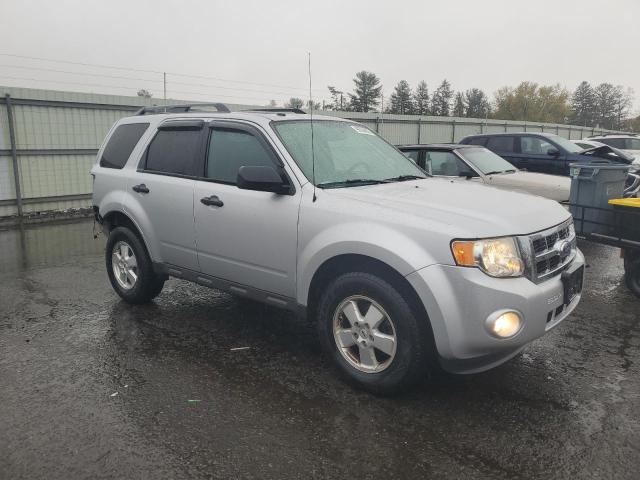 1FMCU9D74CKA32399 - 2012 FORD ESCAPE XLT 银色 照片 4