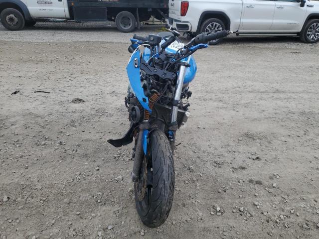 JKAEXEC11ADA49234 - 2010 KAWASAKI EX650 C Blau Foto 2