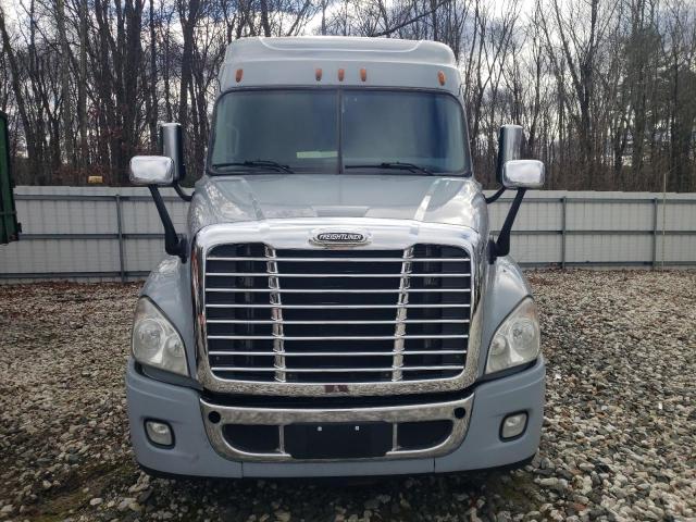 3AKJGLD56GSGV6011 - 2016 FREIGHTLINER CASCADIA GRAY photo 9