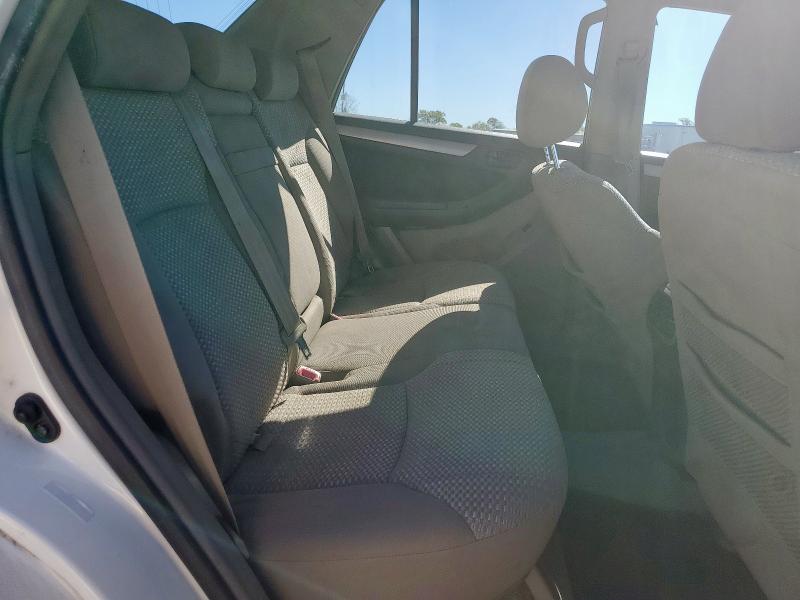 JTEZU14R470094657 - 2007 TOYOTA 4RUNNER SR5 WHITE photo 11