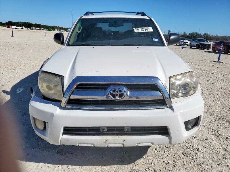JTEZU14R470094657 - 2007 TOYOTA 4RUNNER SR5 WHITE photo 5