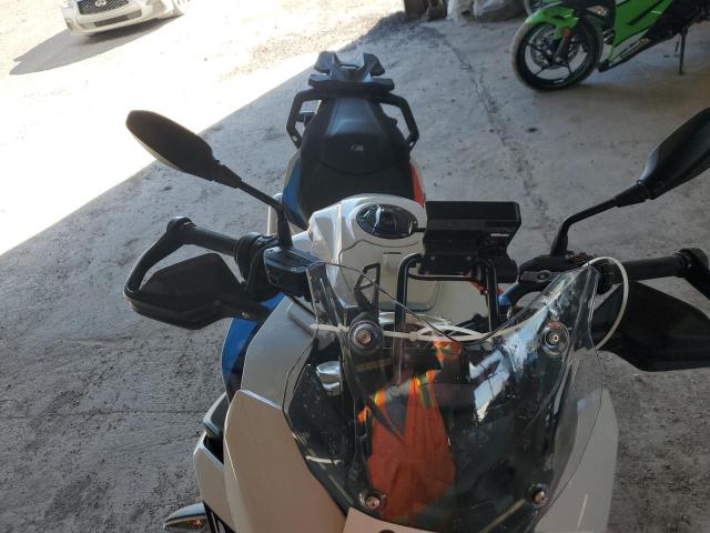 WB10E4306N6F12385 - 2022 BMW S 1000 XR WHITE photo 5