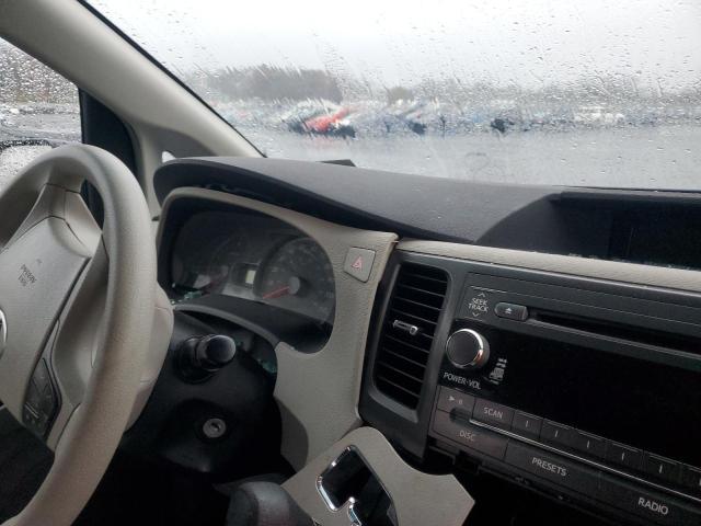 5TDKK3DC9BS125135 - 2011 TOYOTA SIENNA LE ნაცრისფერი ფოტო 9