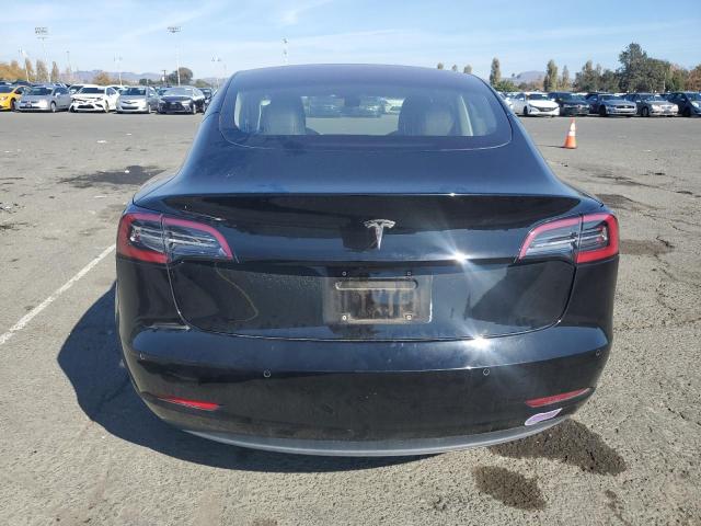 5YJ3E1EA4JF039697 - 2018 TESLA MODEL 3 Чорний фото 6