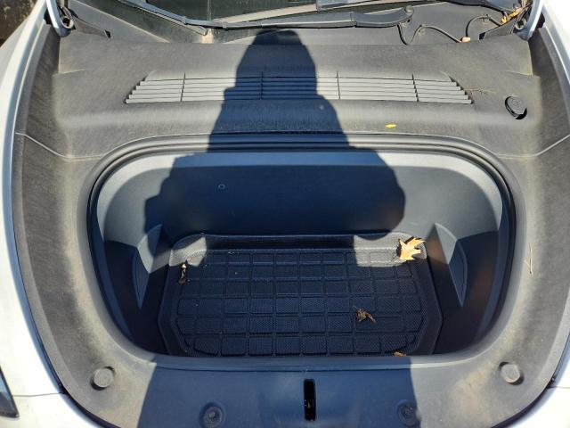 7SAYGDEE8NF308314 - 2022 TESLA MODEL Y Ақ фото 11