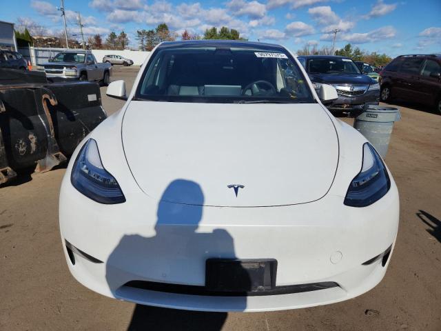 7SAYGDEE8NF308314 - 2022 TESLA MODEL Y Ақ фото 5