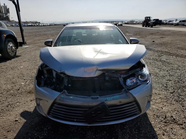4T1BF1FK1HU785778 - 2017 TOYOTA CAMRY LE SILVER photo 5
