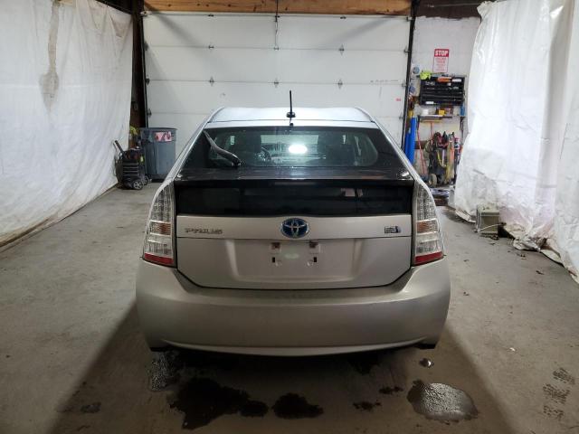 JTDKN3DU5B1370107 - 2011 TOYOTA PRIUS 银色 照片 6