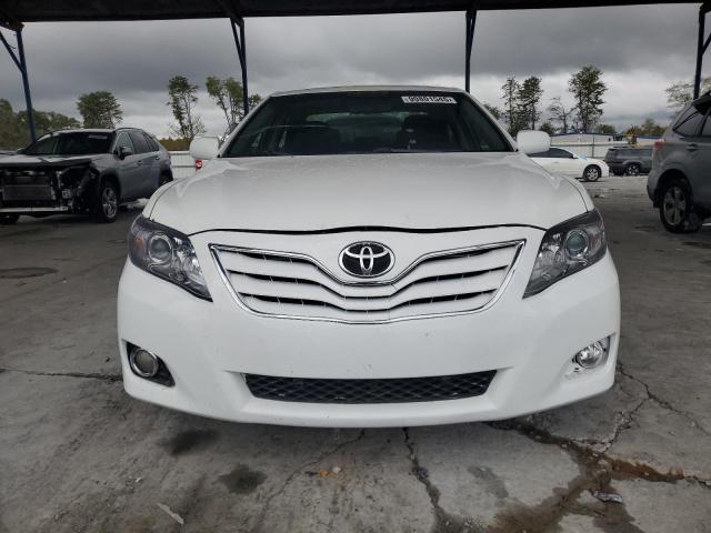 4T1BF3EKXBU655034 - 2011 TOYOTA CAMRY BASE Blanc photo 5