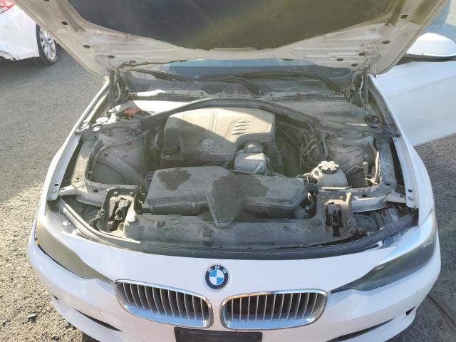 WBA3C3C55DF979561 - 2013 BMW 320 I XDRIVE Weiß Foto 11
