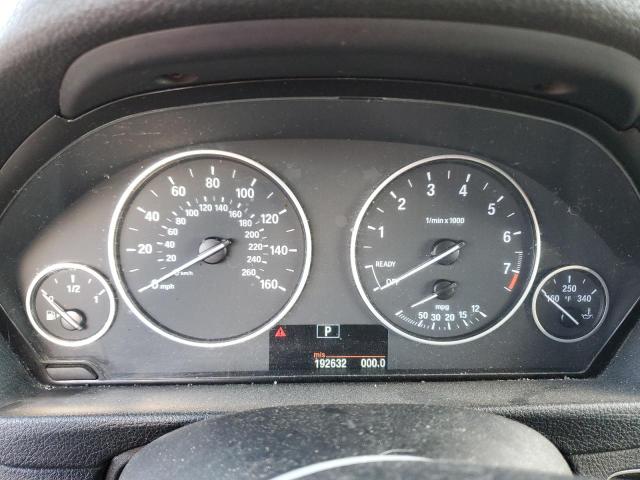 WBA3C3C55DF979561 - 2013 BMW 320 I XDRIVE Weiß Foto 9