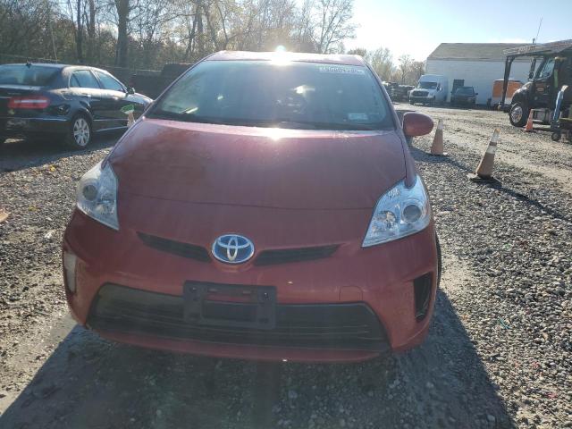 JTDKN3DU7F0464274 - 2015 TOYOTA PRIUS წითელი ფოტო 5