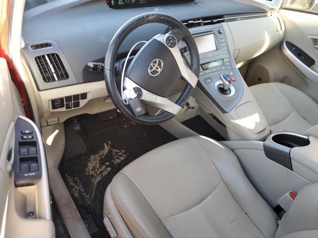 JTDKN3DU7F0464274 - 2015 TOYOTA PRIUS წითელი ფოტო 8