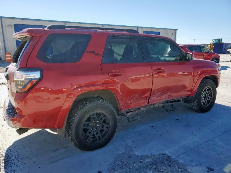 JTEBU5JR3K5711944 - 2019 TOYOTA 4RUNNER SR5/SR5 PREMIUM RED photo 3