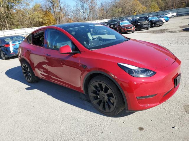 7SAYGDEEXPF861596 - 2023 TESLA MODEL Y RED photo 4