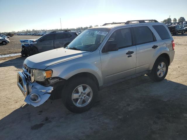 2010 FORD ESCAPE XLT, 