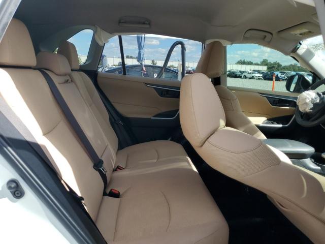 JTMH1RFV5KJ010902 - 2019 TOYOTA RAV4 LE Սպիտակ լուսանկար 11