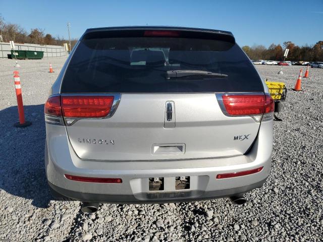 2LMDJ6JK3CBL03438 - 2012 LINCOLN MKX SILVER photo 6