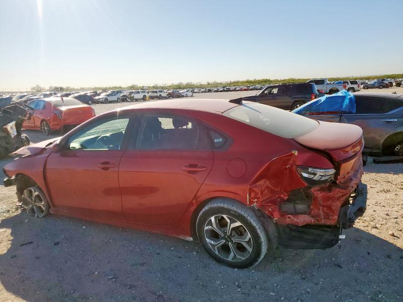 3KPF24AD0KE052476 - 2019 KIA FORTE FE RED photo 2
