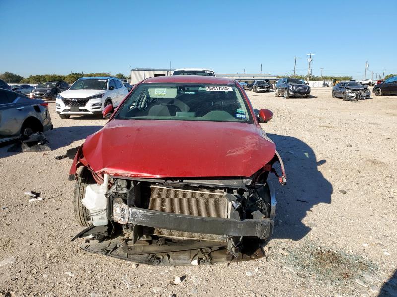 3KPF24AD0KE052476 - 2019 KIA FORTE FE RED photo 5