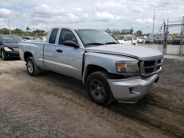 1D7HE22K19S776076 - 2009 DODGE DAKOTA ST SILVER photo 4