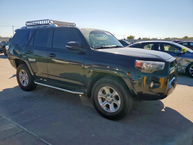 JTEBU5JR5J5502896 - 2018 TOYOTA 4RUNNER SR5/SR5 PREMIUM أسود صورة 4