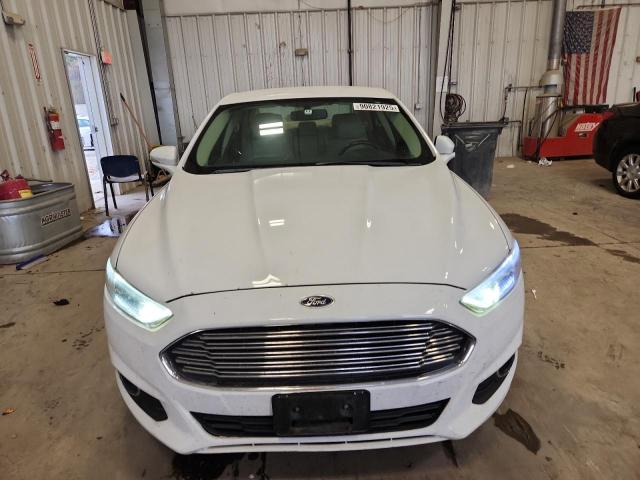 1FA6P0HDXG5132327 - 2016 FORD FUSION SE WHITE photo 5
