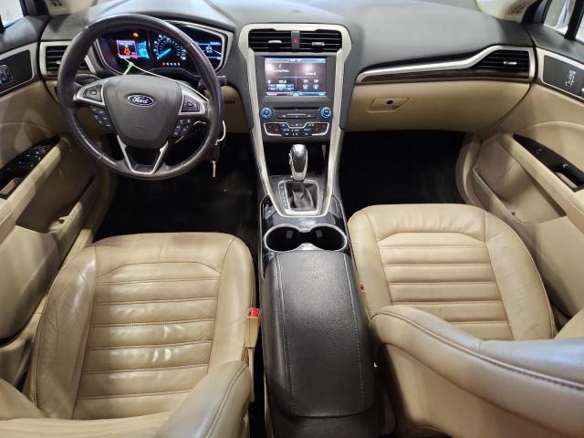 1FA6P0HDXG5132327 - 2016 FORD FUSION SE WHITE photo 8