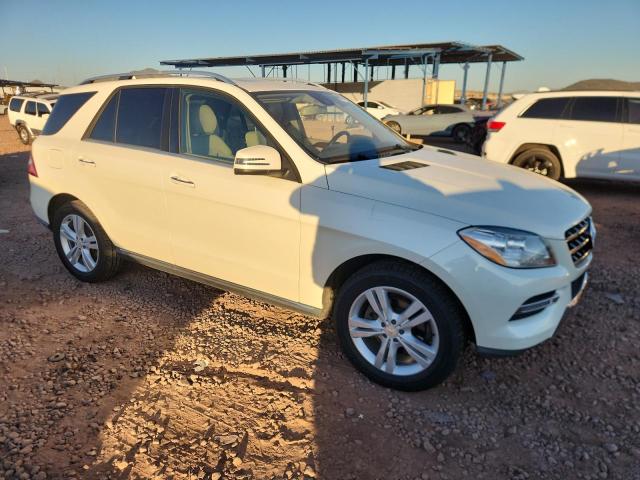 4JGDA5HB0DA176219 - 2013 MERCEDES-BENZ ML 350 4MATIC WHITE photo 4